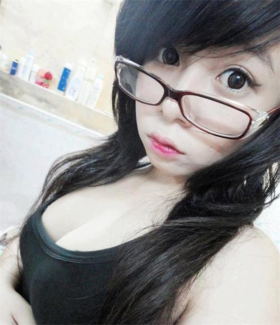 女人高潮被爽到呻吟床戏视频